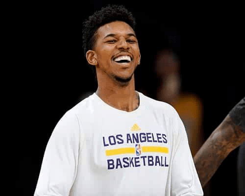 曼联战樱桃三度领先未取胜，为2023年11月以来首支球队（曼联对阵樱桃三次领先仍未取胜，创自2023年11月以来首例）