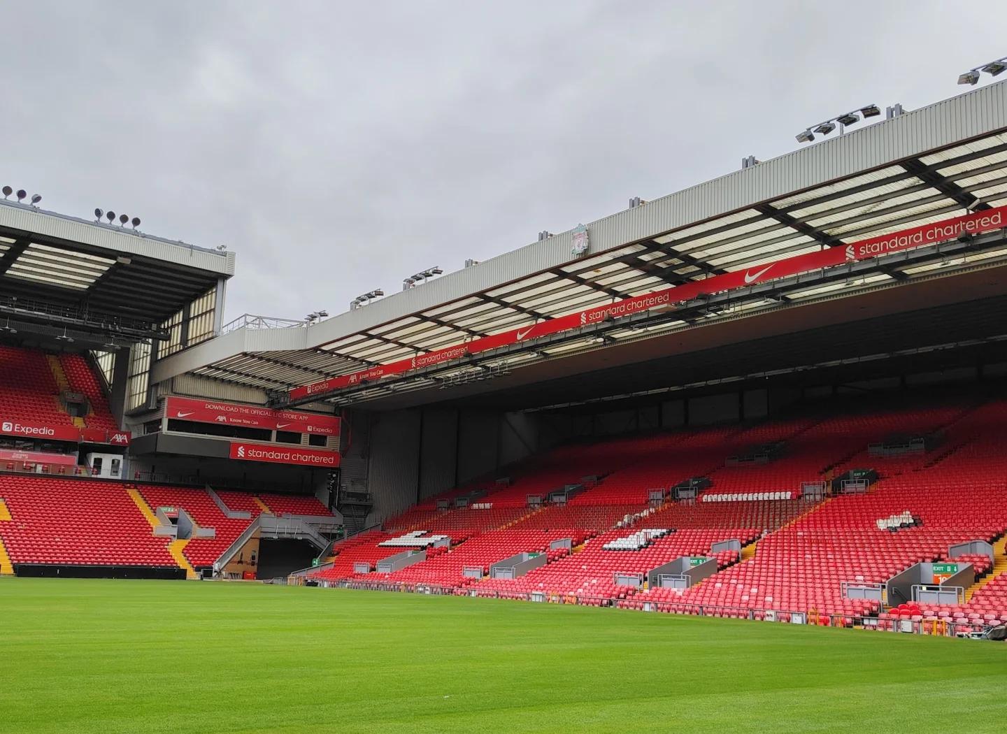 西甲战报：亚当斯传射，索乌建功，塞维利亚4-0奥维耶多（西甲快讯：亚当斯一传一射，索乌破门，塞维利亚4比0大胜奥维耶多）