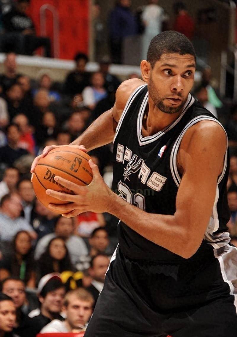 布兰科：我从未考虑过重返皇马这个问题，我也未曾再想过回去（布兰科：从未考虑回归皇马，也不再想回去）