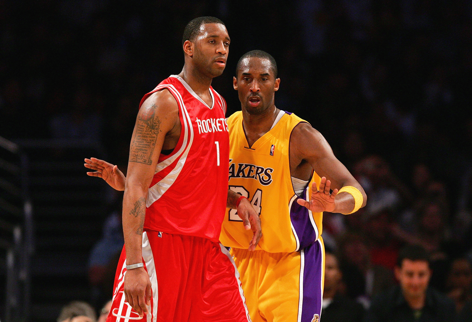 受伤的彭啸进入战上海U20的替补席，此前球员遭遇韧带损伤（曾遭韧带损伤，彭啸进入对阵上海U20之战替补席）