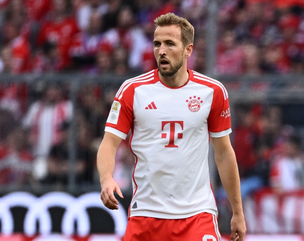 弗里克：佩德里有可能首发；收到消息后我起床看了皇马的集锦（弗里克：佩德里有望先发；得知消息后我起身观看皇马集锦）