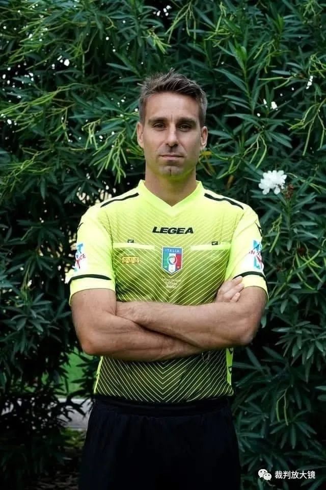 邮报：布莱顿等多家英超俱乐部有意在冬窗租借贡萨洛·加西亚（邮报称：布莱顿等多支英超球队有意在冬季转会期租借贡萨洛·加西亚）