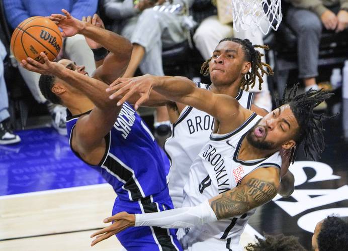 德甲战报：安塞尔米诺、阿德耶米建功，多特2-1勒沃库森（德甲赛况：安塞尔米诺与阿德耶米破门，多特2-1力克勒沃库森）