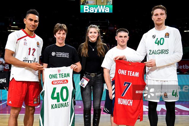 利物浦萨拉赫末段进球险胜热刺（萨拉赫终场前破门助利物浦险胜热刺）